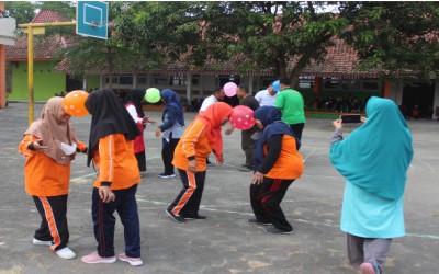 SEMARAK HUT RI KE-77 SMK PERISTEK PANGKAH